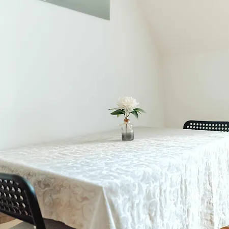 Lilians Cosy Jako 3b * Graz