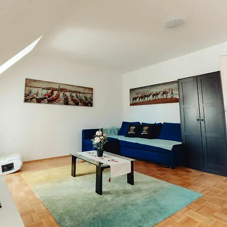 Lilians Cosy Jako 3b Graz